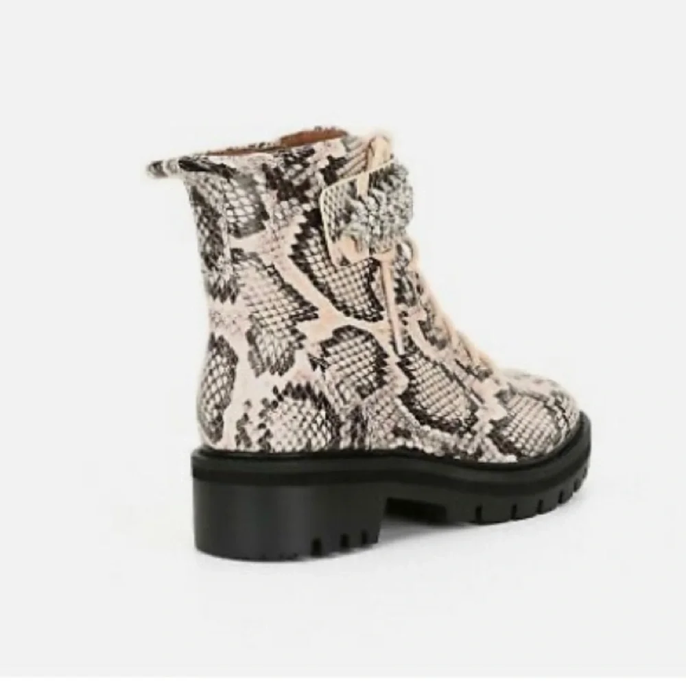 NWOB Antonio Melani Combat Boots - Picture 4 of 8